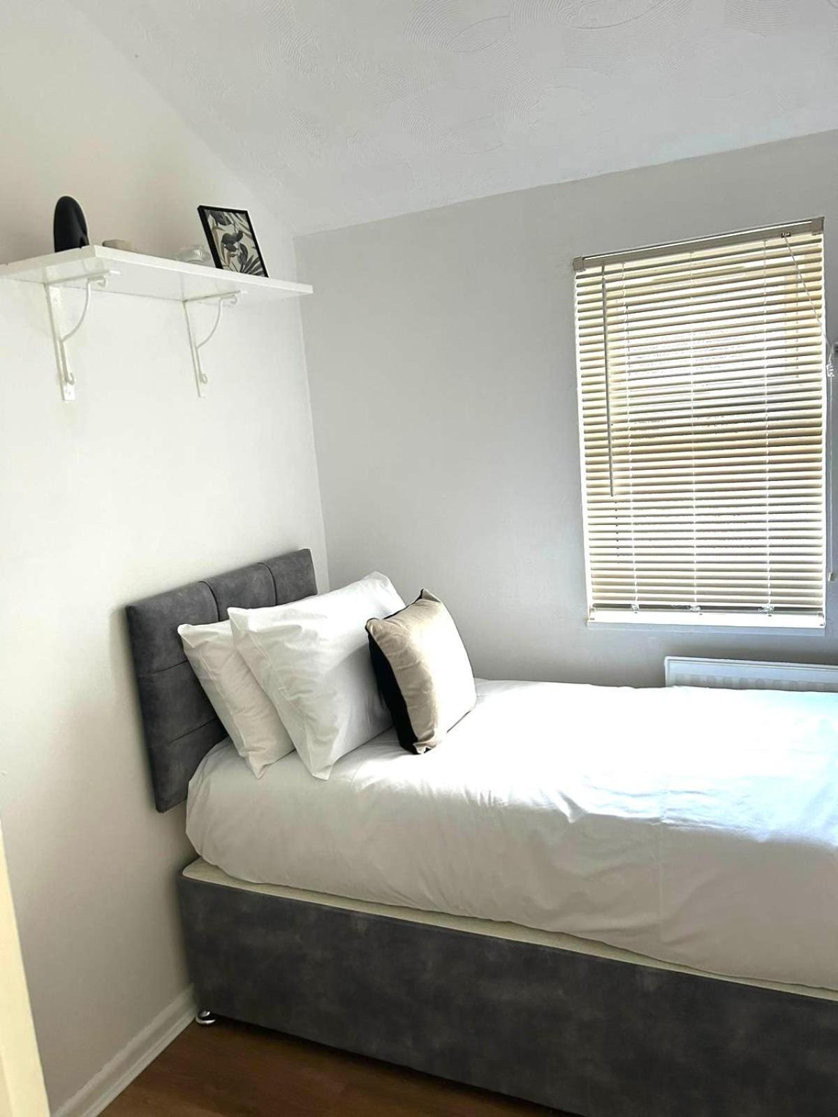 Mideyah Stays - 3 Bed Comfy House 카디프 외부 사진