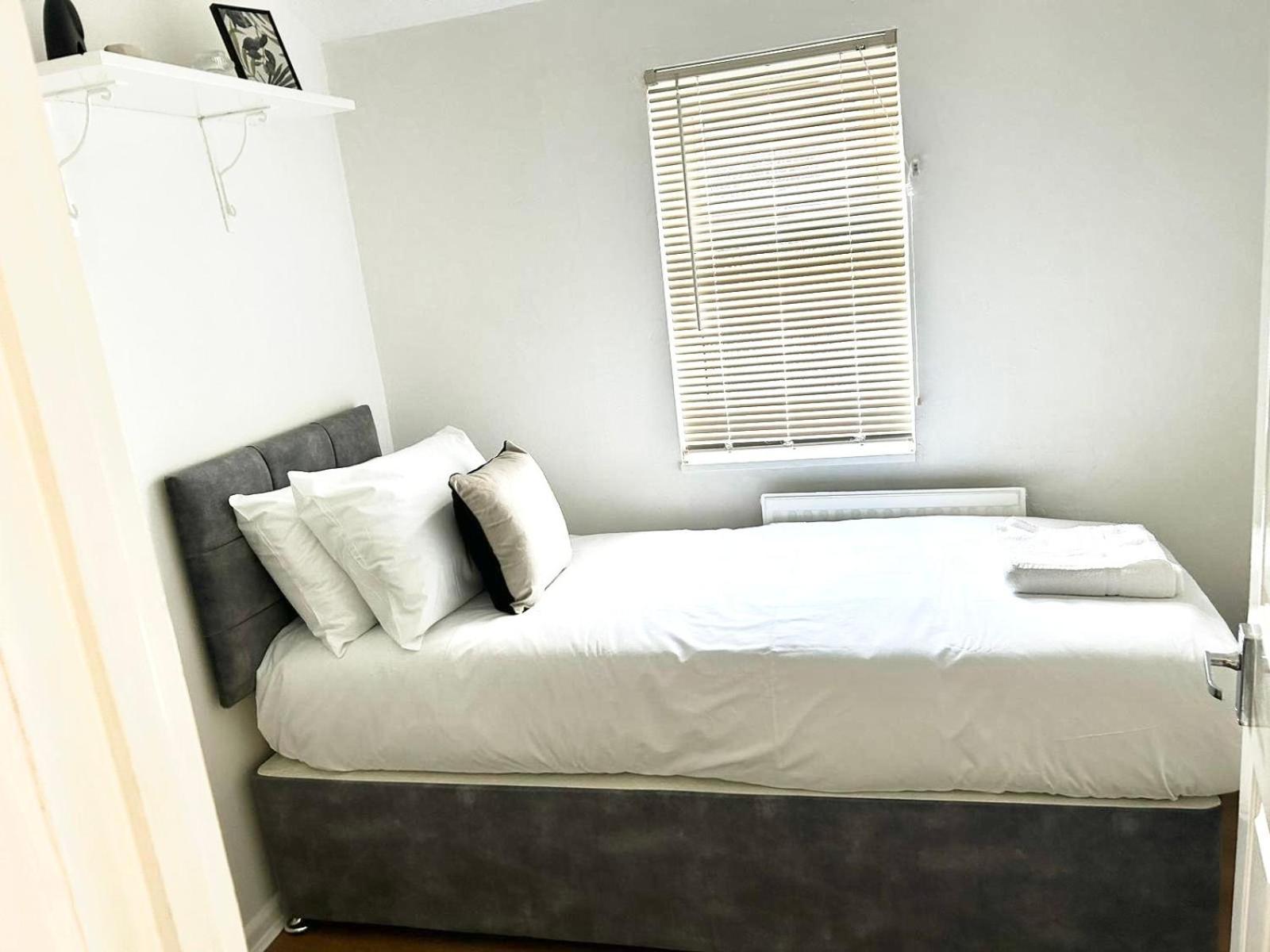 Mideyah Stays - 3 Bed Comfy House 카디프 외부 사진